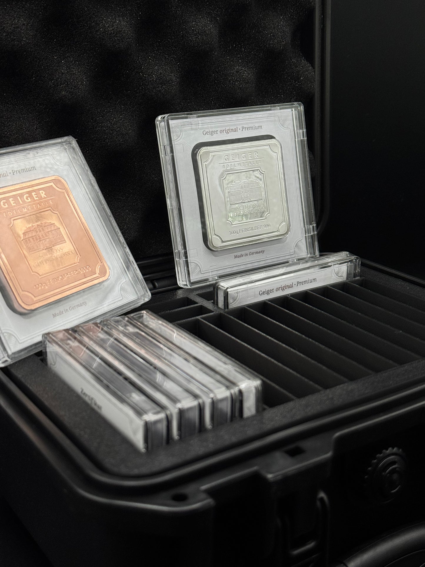 18 Slot Large Geiger Capsule Case