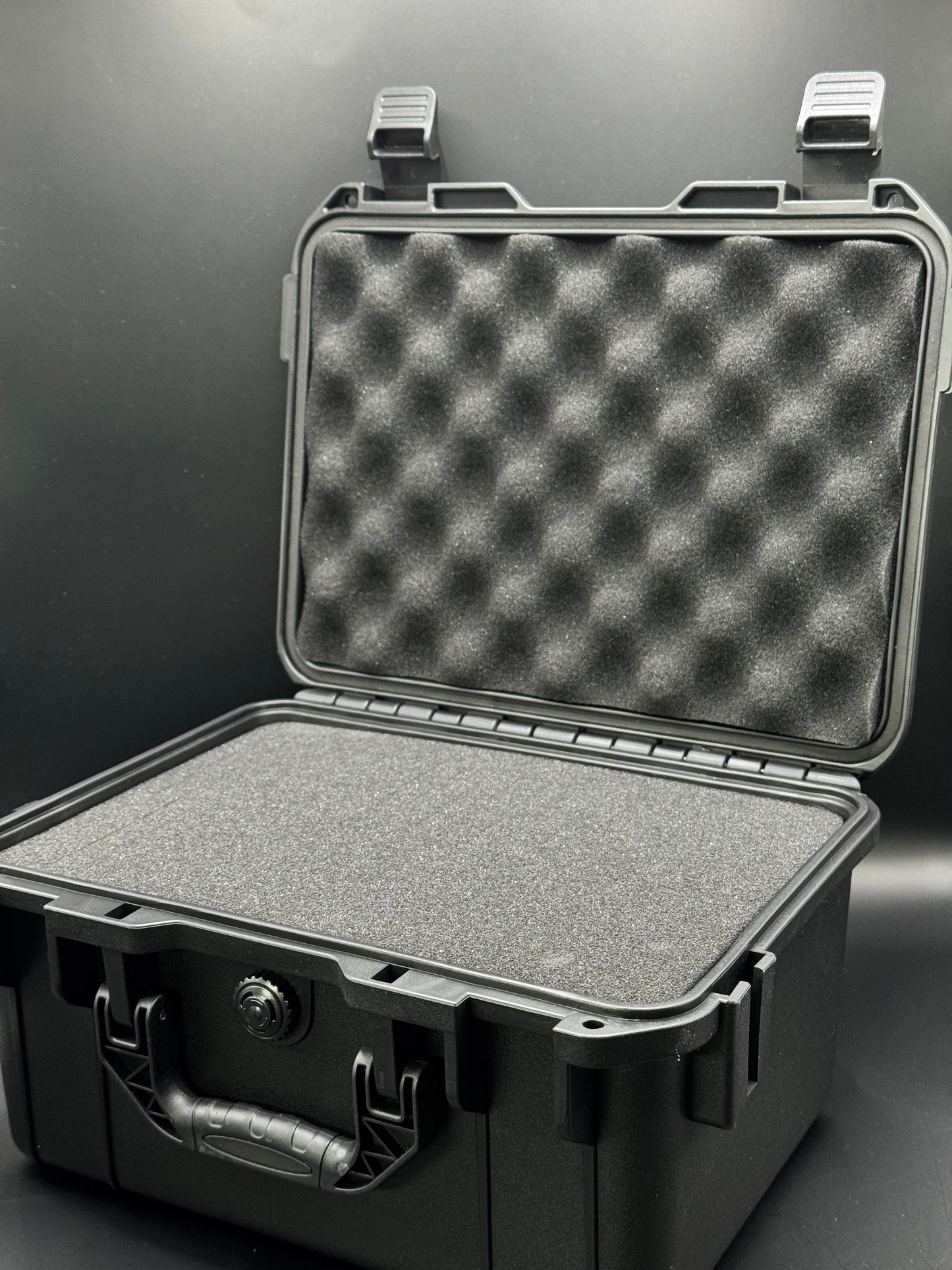 Medium Rugged Bullion Case with Foam Insert