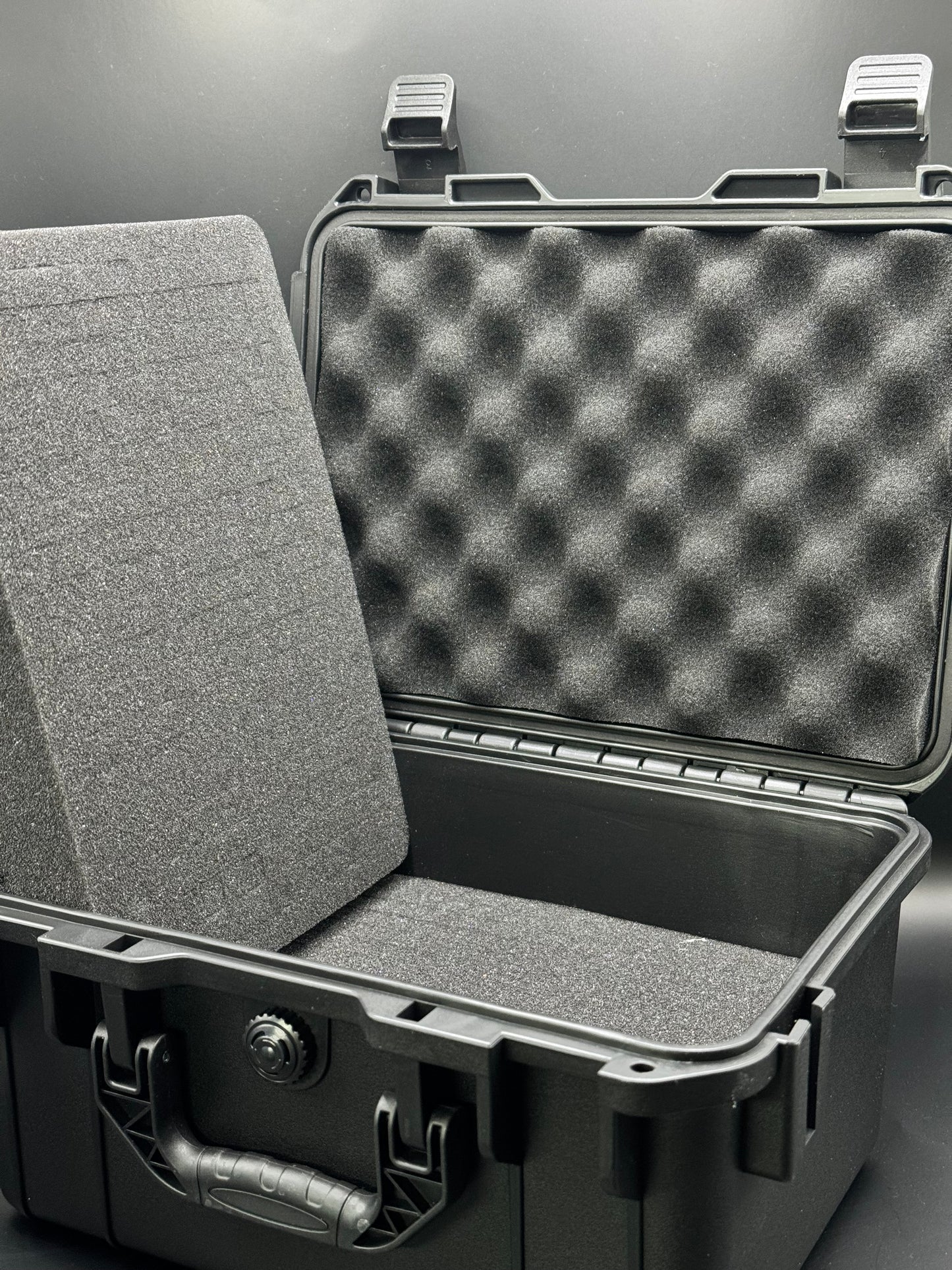 Medium Rugged Bullion Case with Foam Insert